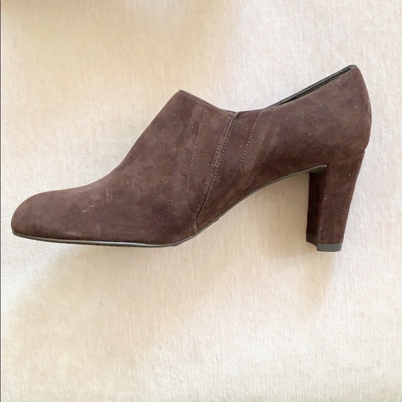 Stuart Weitzman Brown Suede Slip On Booties - Picture 2 of 6
